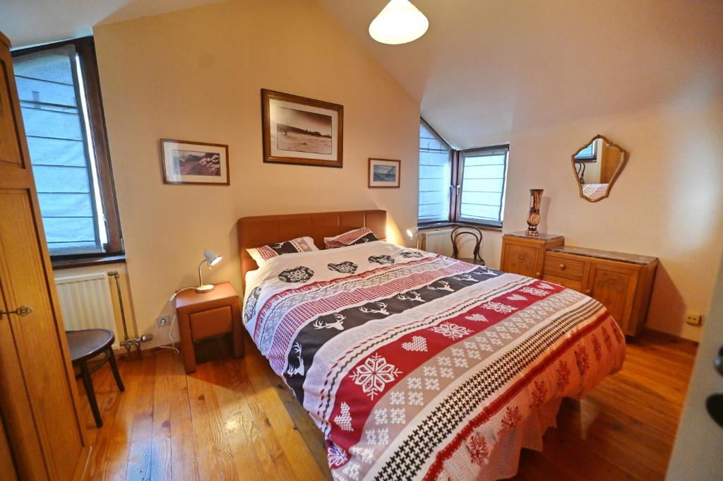 Symon Lodge photo 2