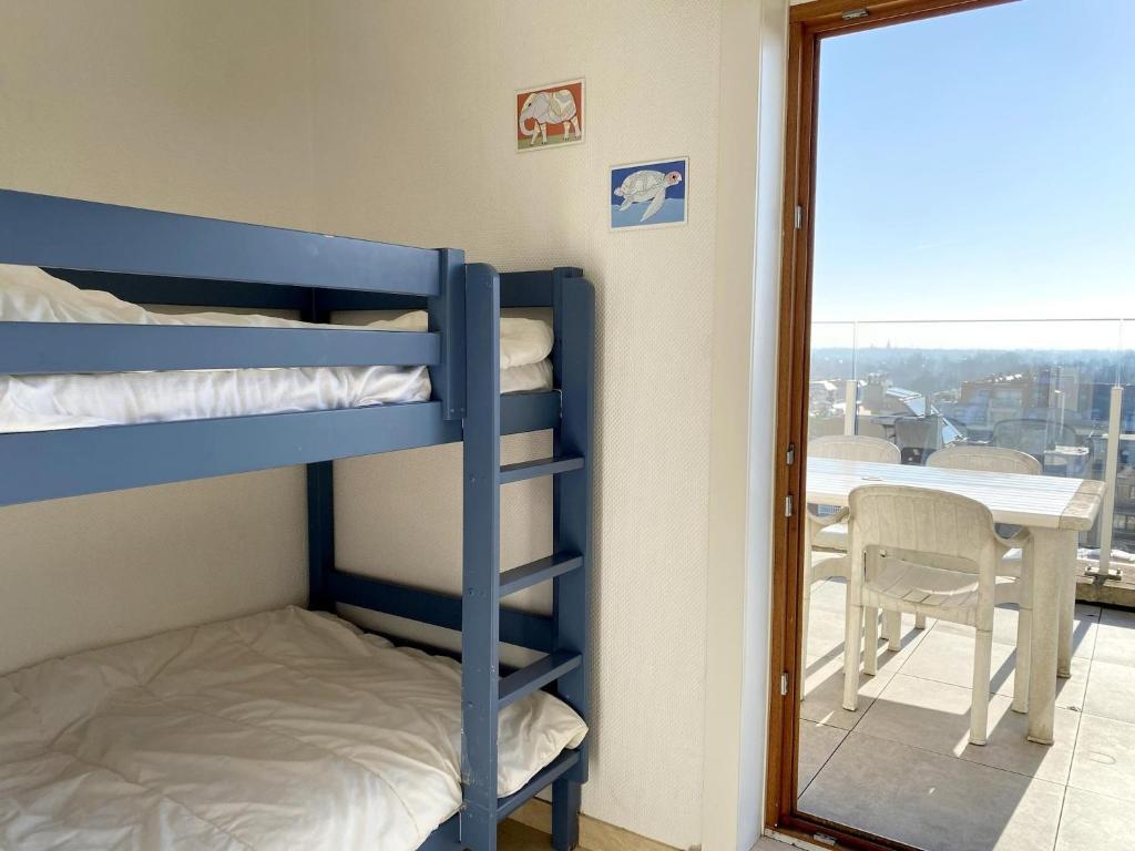 Attic Apartment in Nieuwpoort by the Beach photo 2