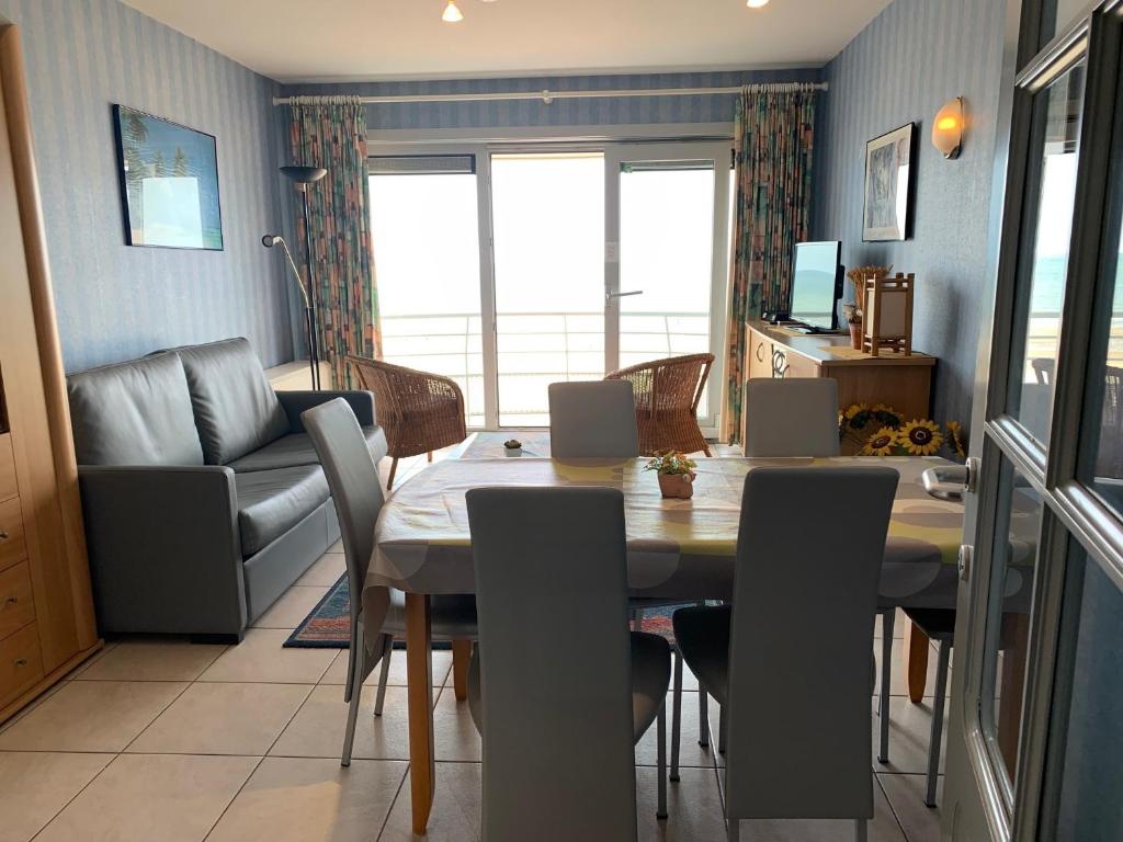 ZEEZICHT III - Modern seaview apartment with swimmingpool T42 photo 3