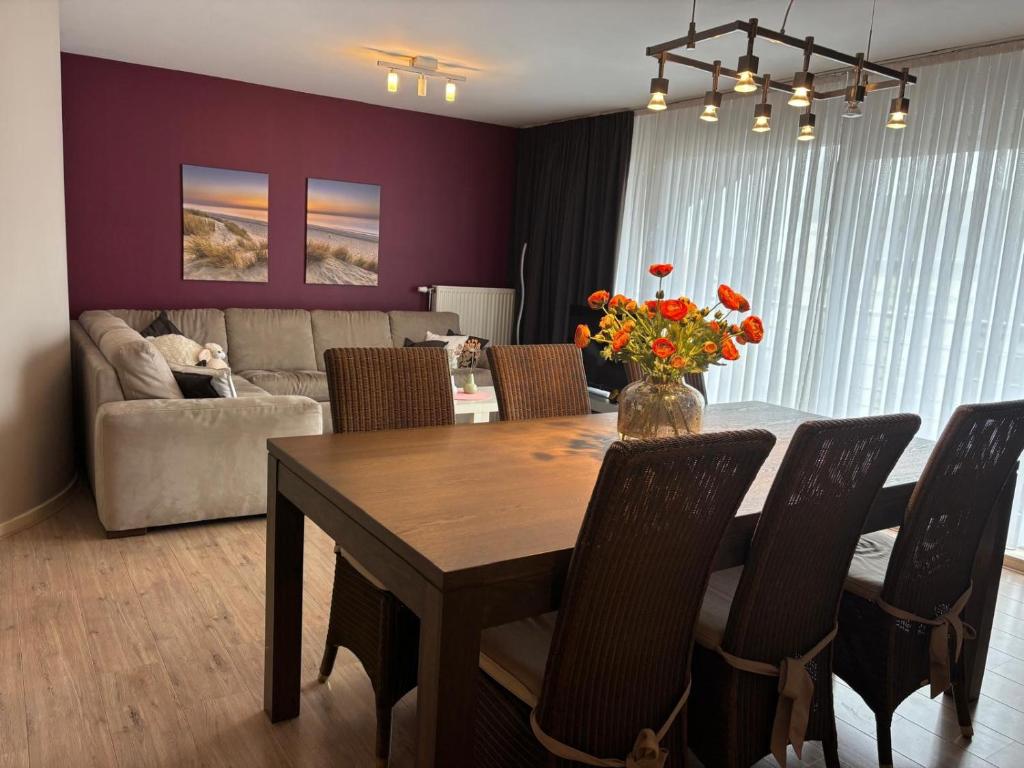 Ruim duplex appartement- 8p - wandelafstand strand photo 2