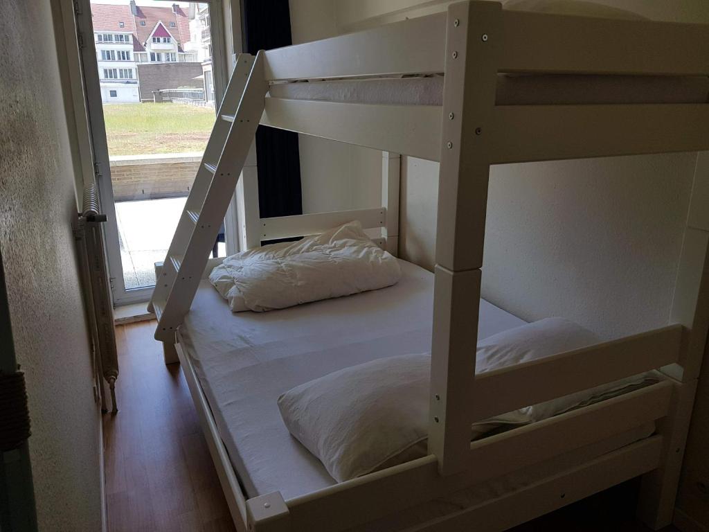 Appartement in residentie Silverbeach met binnenzwembad photo 2