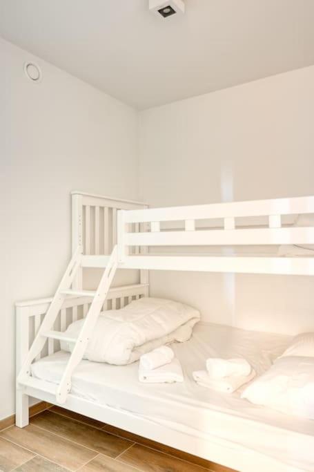 Seaside Escape Perfect for 5 in Ostend photo 2
