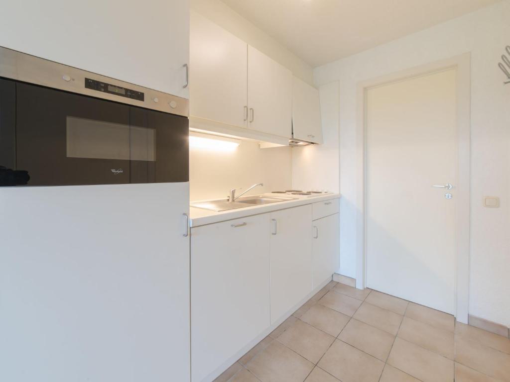 Studio Siena with parking and shared pool by Interhome photo 3