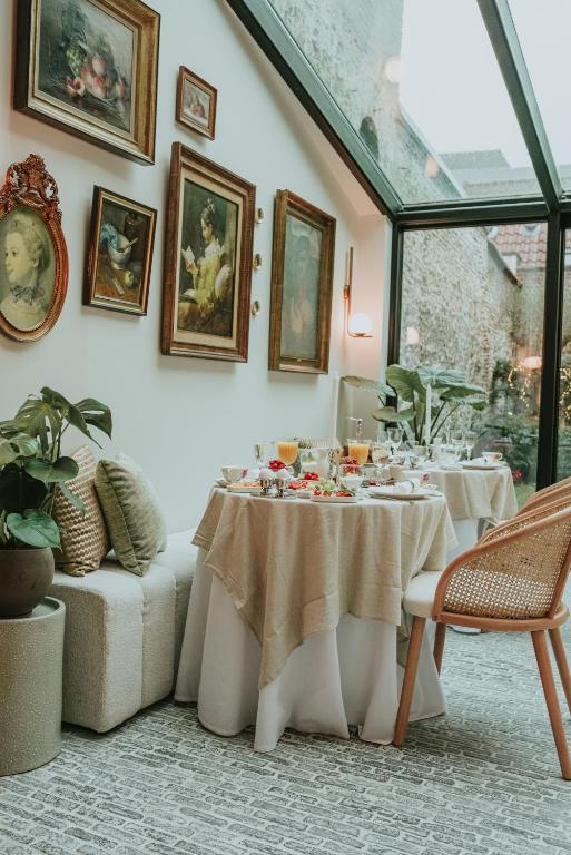 The Burgundy - Boutique B&B photo 3