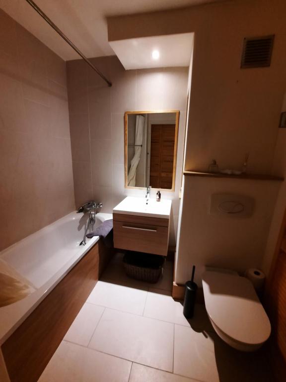 St Catherine - Sweet home - Bxl - Studio Apartment with city view photo 3