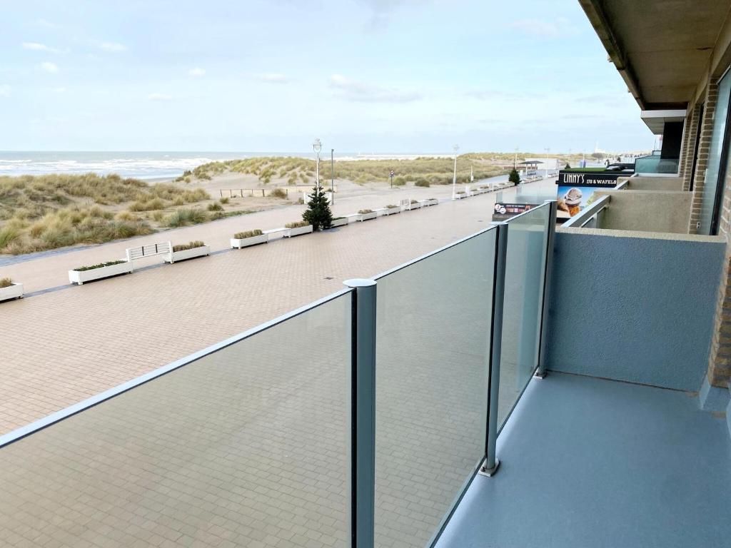 Apartment in Nieuwpoort near Sandy Beaches photo 2