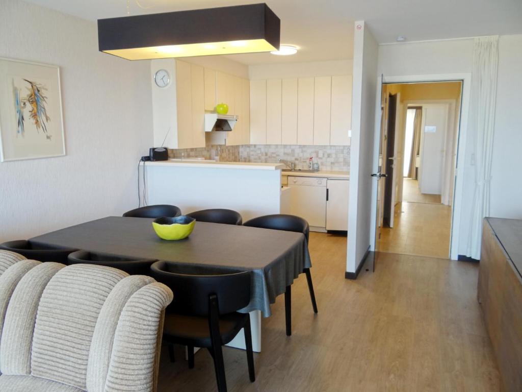 Apartment in Nieuwpoort near Sandy Beaches photo 3