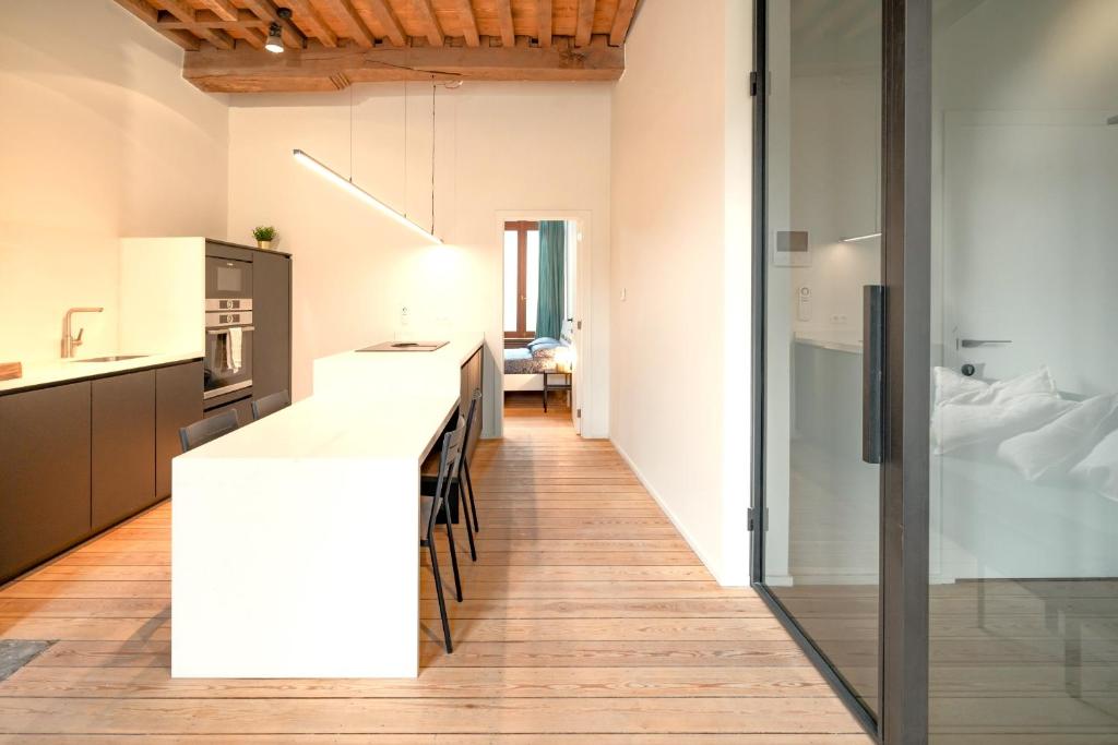 The Hendrik Square Residence photo 3