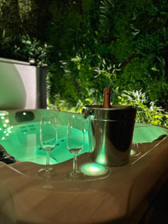 Suite Tino - Jacuzzi privé — photo 1