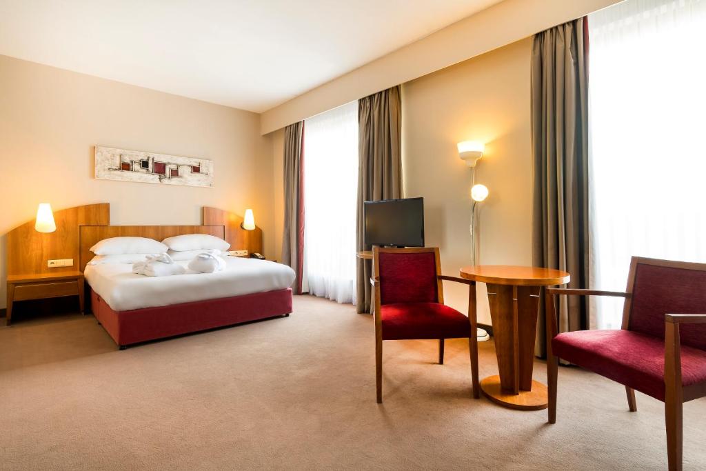 Astoria Hotel Antwerp photo 2