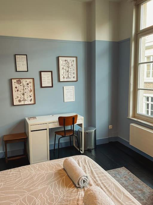 Townhouse room heerenhuys photo 2