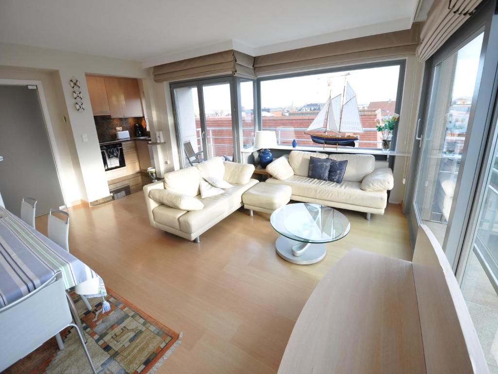 Apartment in Belgium with Side Sea View — photo 1
