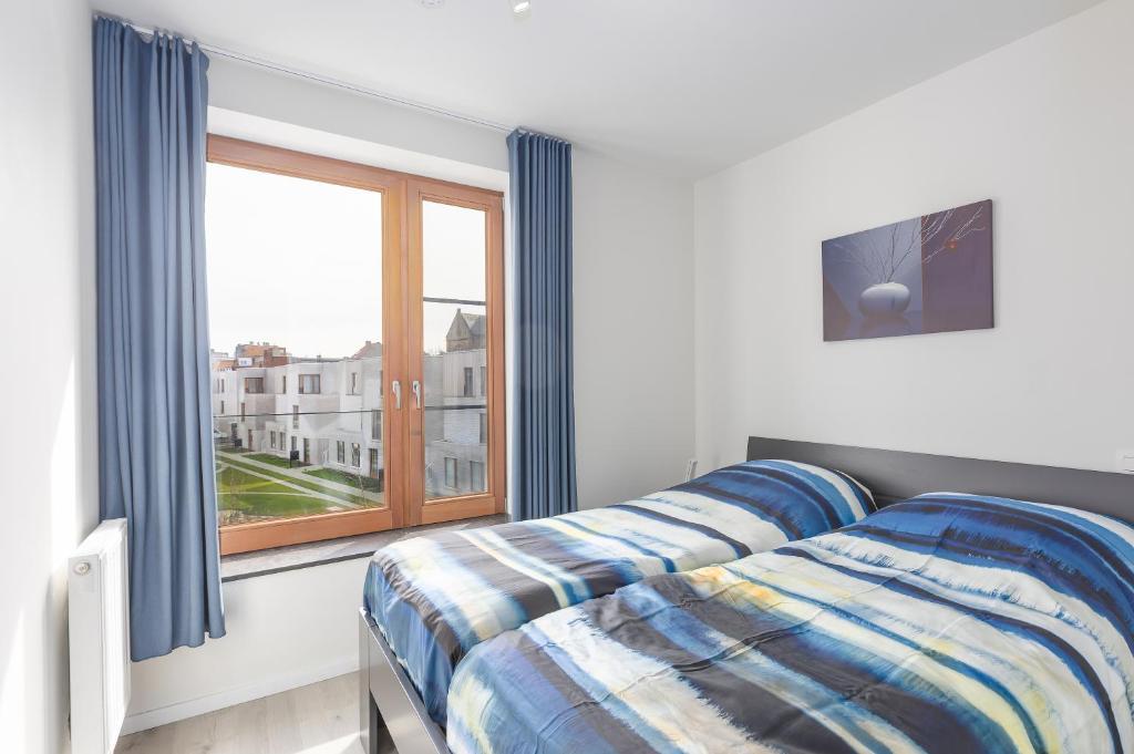 LECOMTE - Rose D'Ivry-3 bedroom appartement w free parking garage - large terrace - quiet area & walking distance from the sea! 223 photo 2