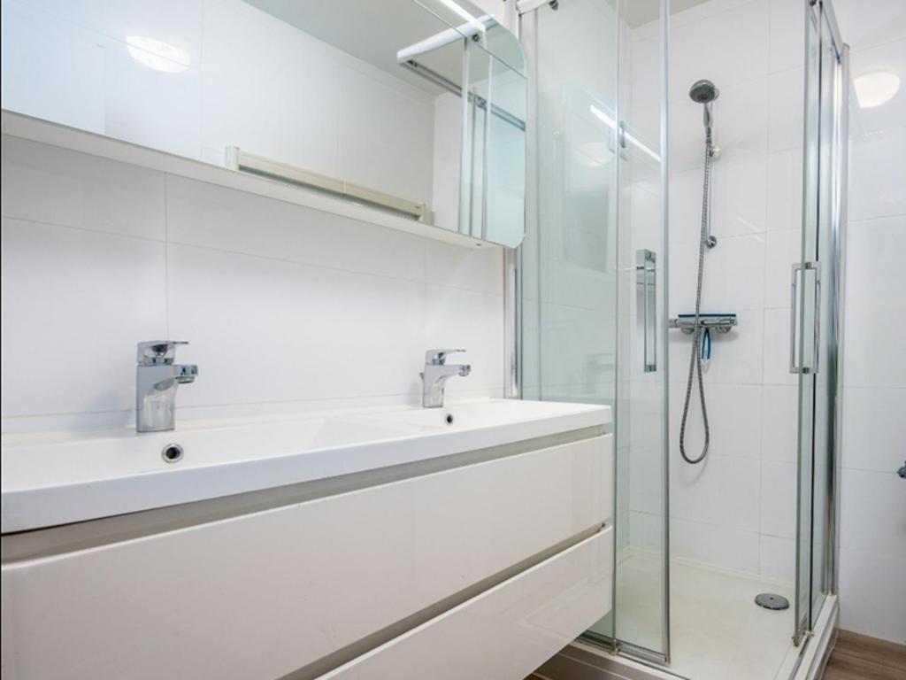 Strandvakantieappartement Zilverstrand - met binnenzwembad! photo 3