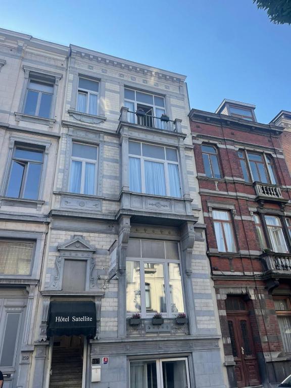 Hotel Satellite — photo 1