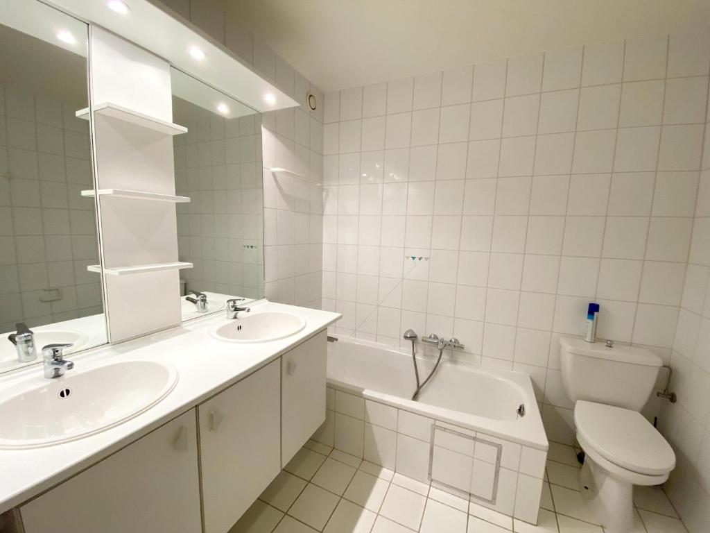 Apartment in Nieuwpoort with Sea Views photo 3