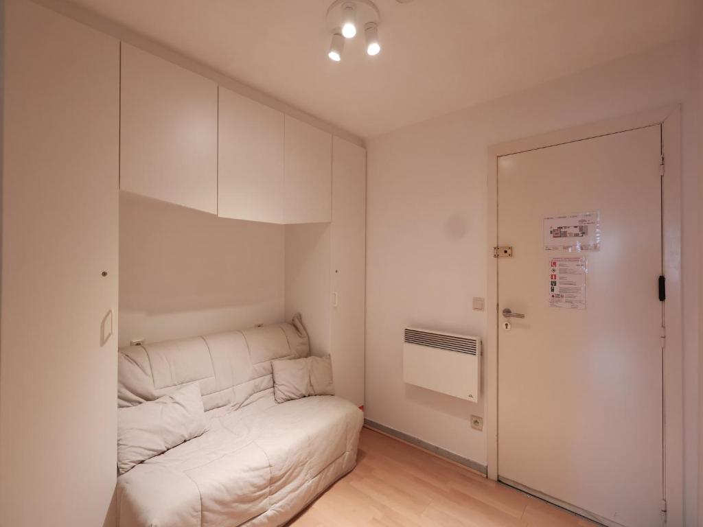 Studio by the Beach with Sea View photo 2