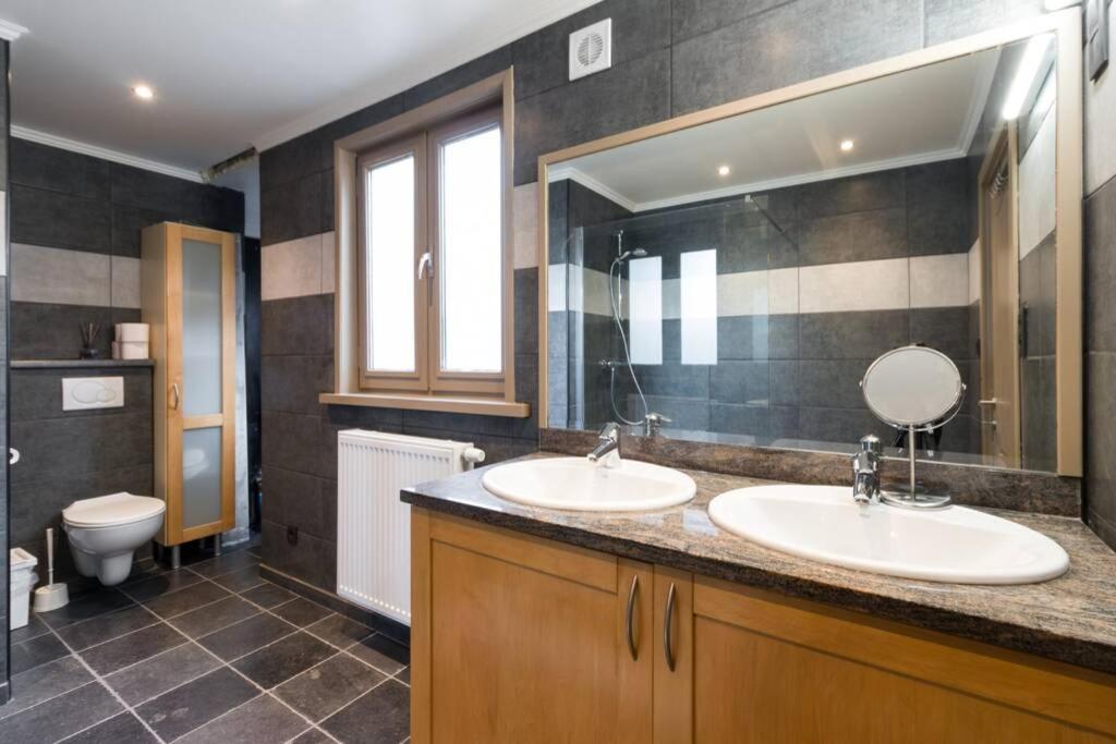 Spacious Appartment aan damse vaart @ brugge photo 3