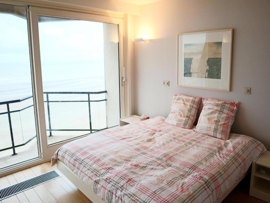Attic Apartment in Nieuwpoort by the Beach photo 2