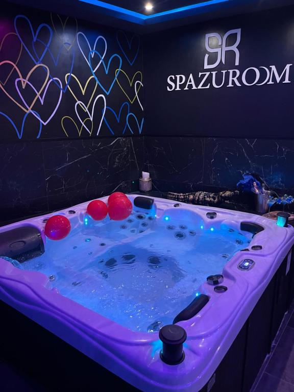 Spazuroom Luxury Suite photo 2