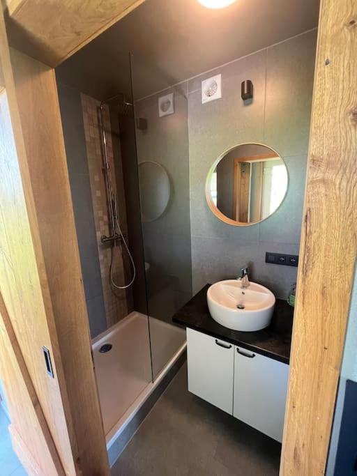 Tiny House 't klein geluk dichtbij Brugge met fiets' photo 3