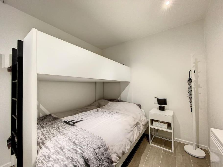 Studio 'De Zandloper' te Oostduinkerke - Bad photo 2