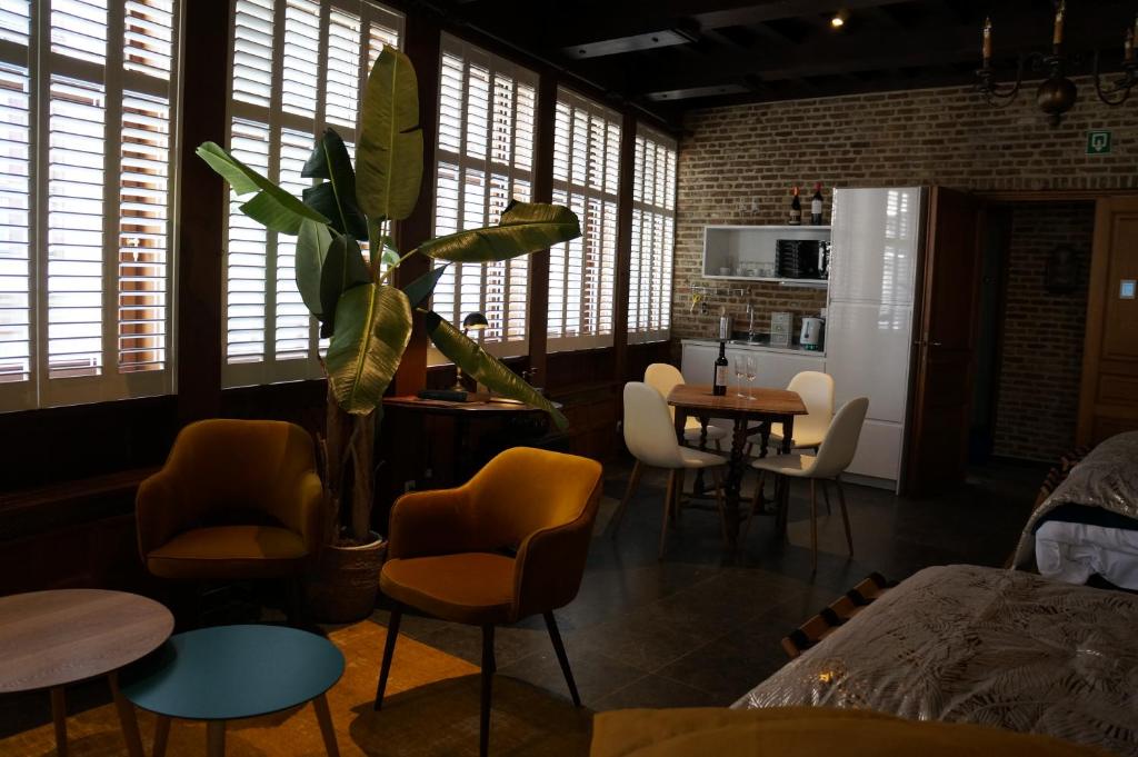 Charming Suites Jan Zonder Vrees photo 2