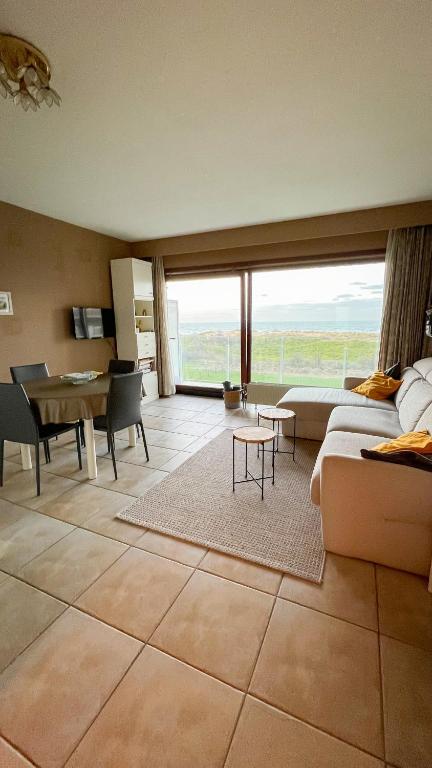 Superbe studio avec une magnifique vue sur la mer. photo 2