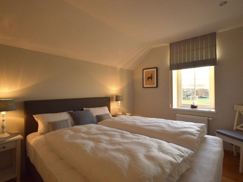 Charming Fens Family Home photo 2