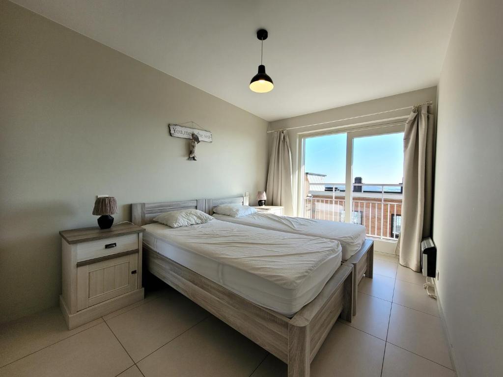 Apartment in Nieuwpoort with Stunning Sea Views photo 2