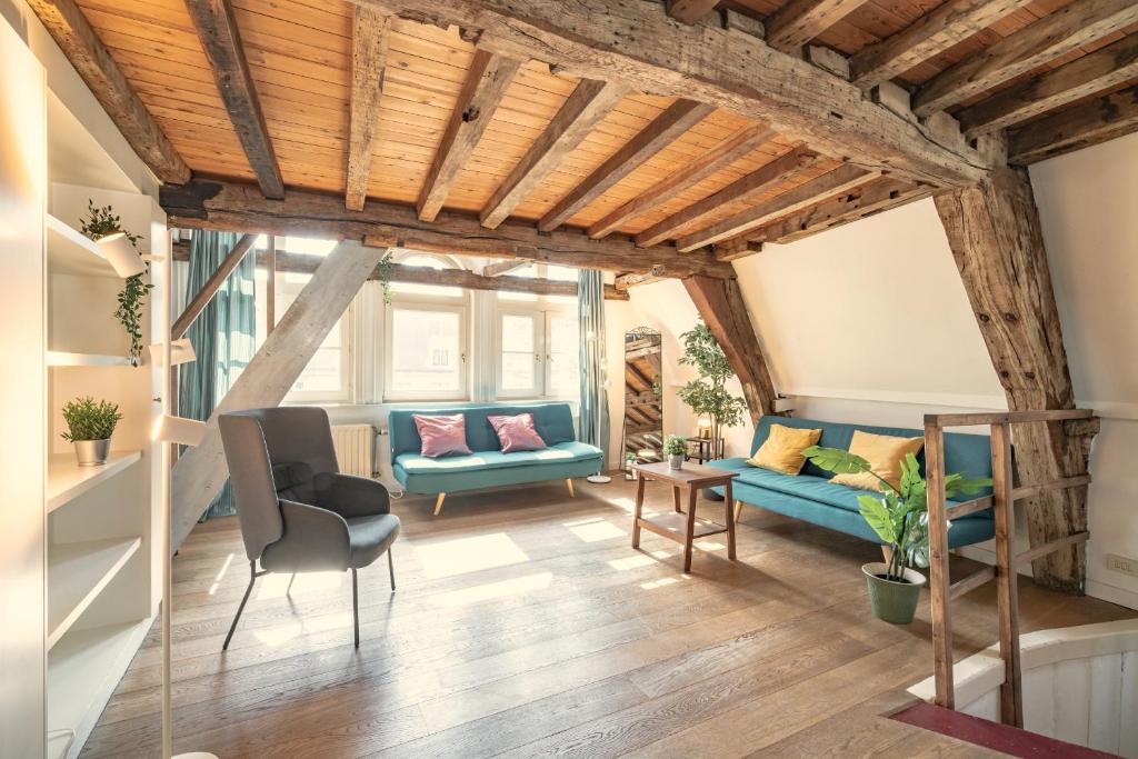 The Hendrik House in Old Town Antwerp — photo 1