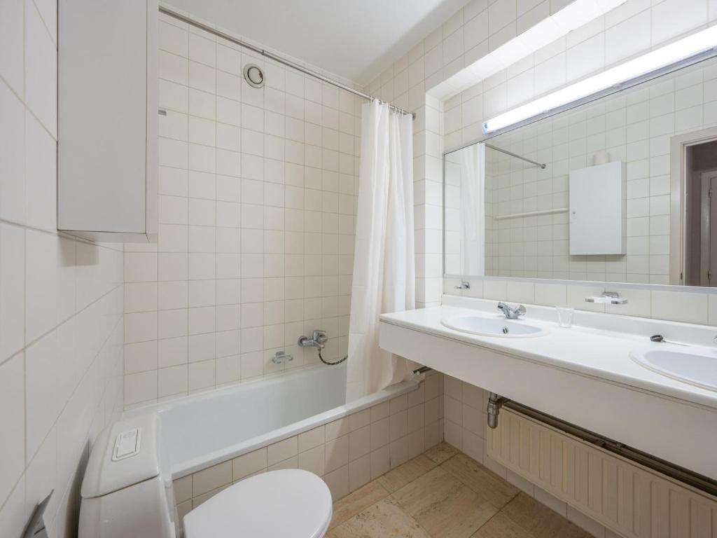 Apartment in Knokke-Heist by the Seafront photo 3