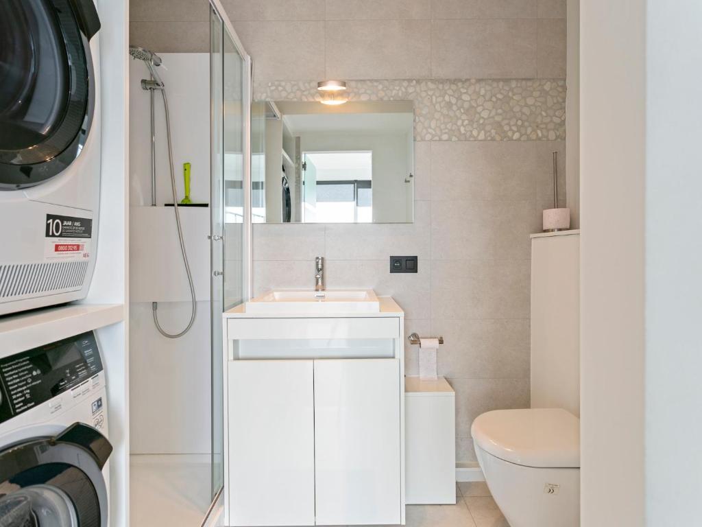 Penthouse in Blankenberge near the Beach photo 3