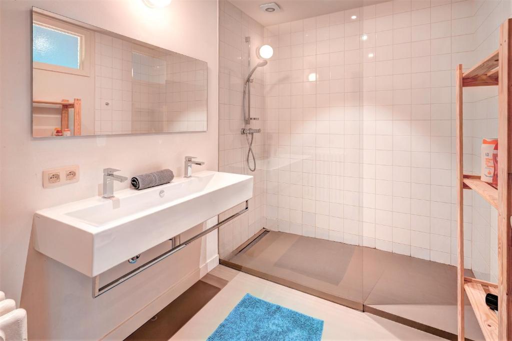 Spacious Apartments in the Heart of Antwerp photo 3