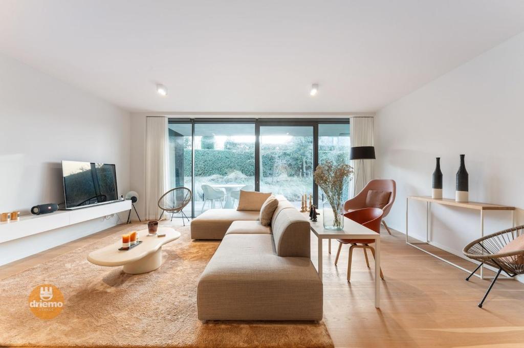 SKYG003 - Wonderful and Spacious Apartment — photo 1