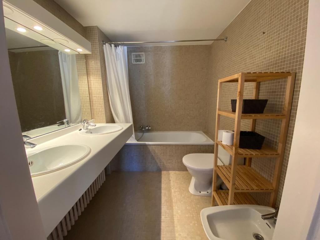 Charming central apartment near Rubensplein photo 3