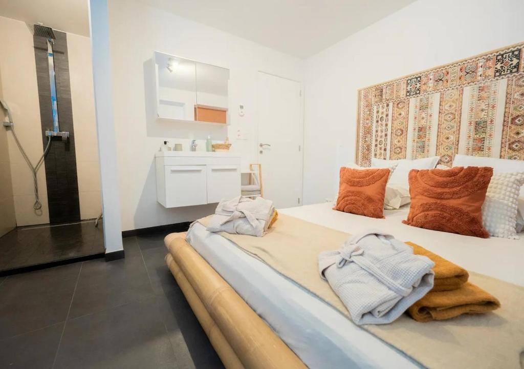 Calya Family Home in Brussels - 4 Bedrooms photo 3