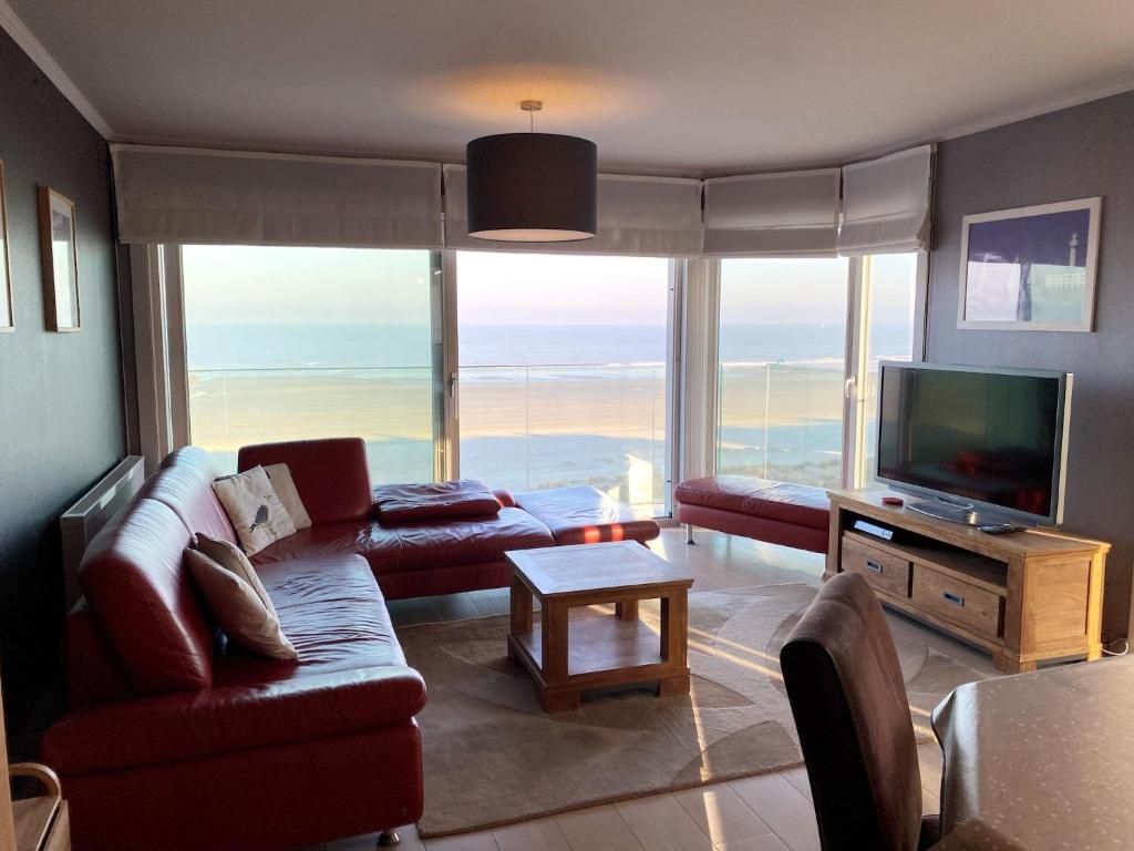 Apartment in Nieuwpoort by the Beach — photo 1