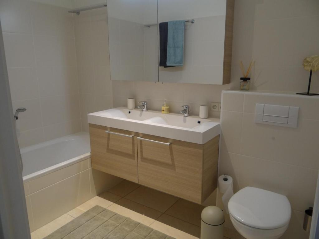 Apartment in Nieuwpoort near Scenic Beach photo 3