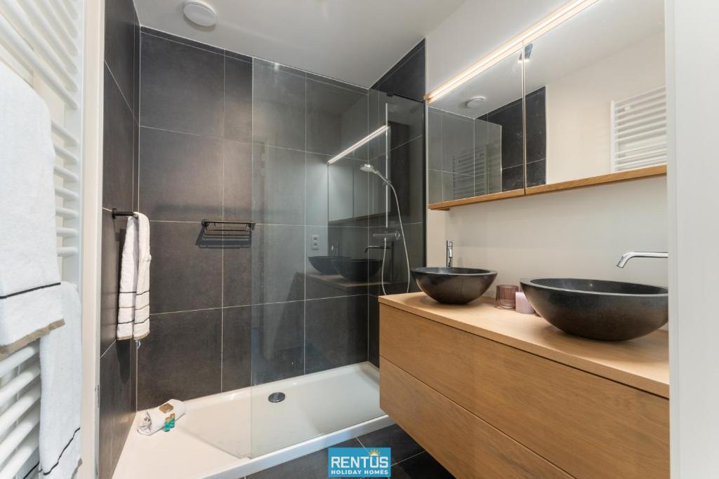 Zwem & Zen - spacious apartment with outdoor pool photo 3