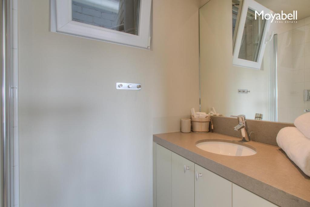 Appartement 7 op de zeedijk in Knokke voor max 6 personen photo 3