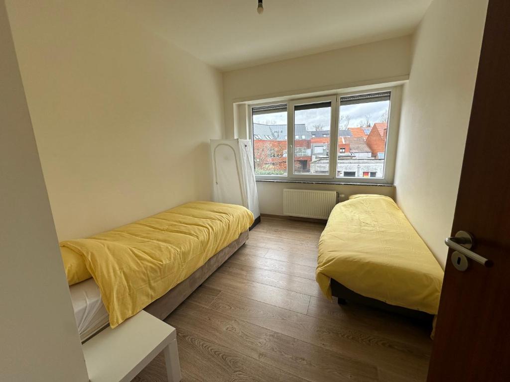 Spacious Apartment next to Port of Antwerp photo 2