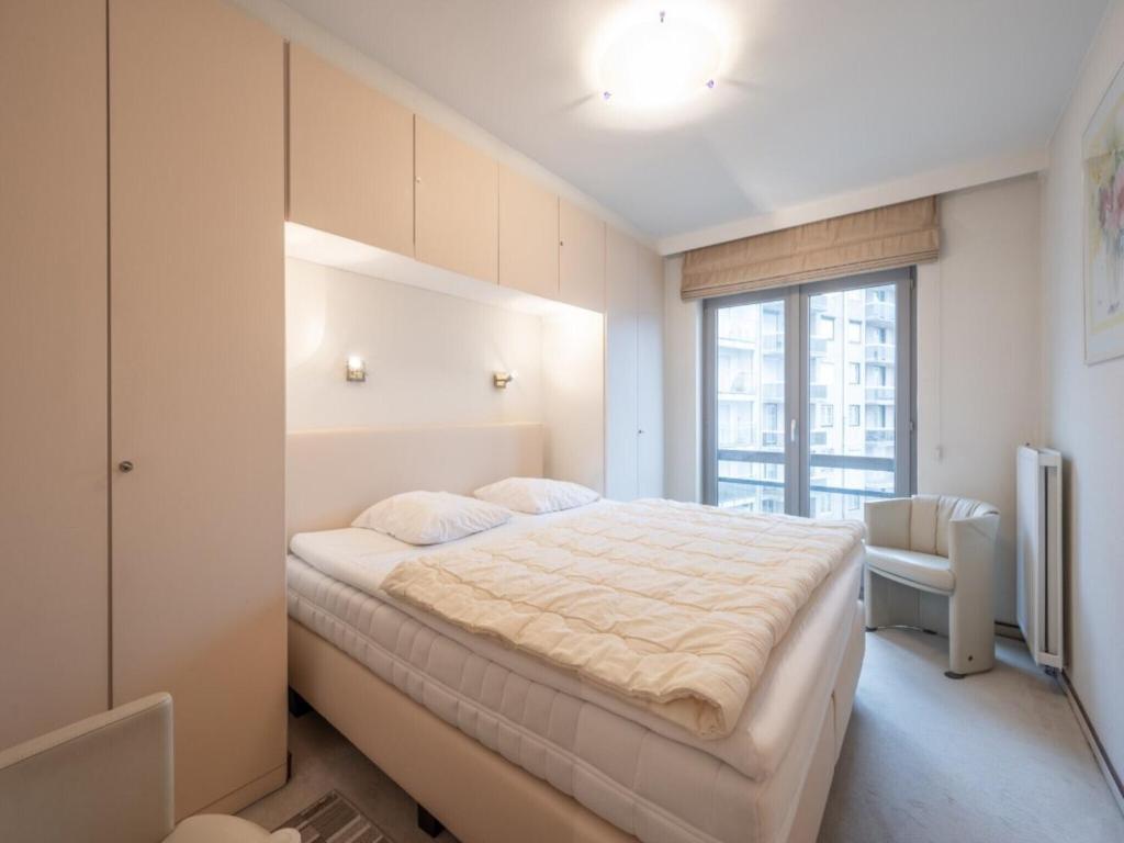 Apartment in Knokke-Heist with Sea Views photo 2