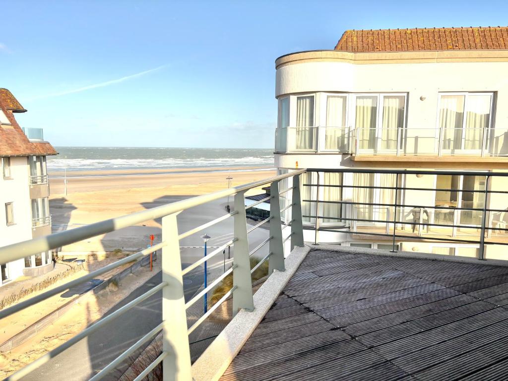 Windjammer A3 - Sea View photo 3