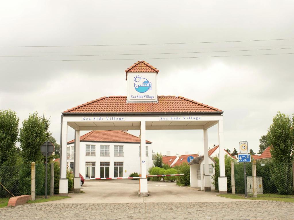 Holiday Home in De Haan near Beach photo 2
