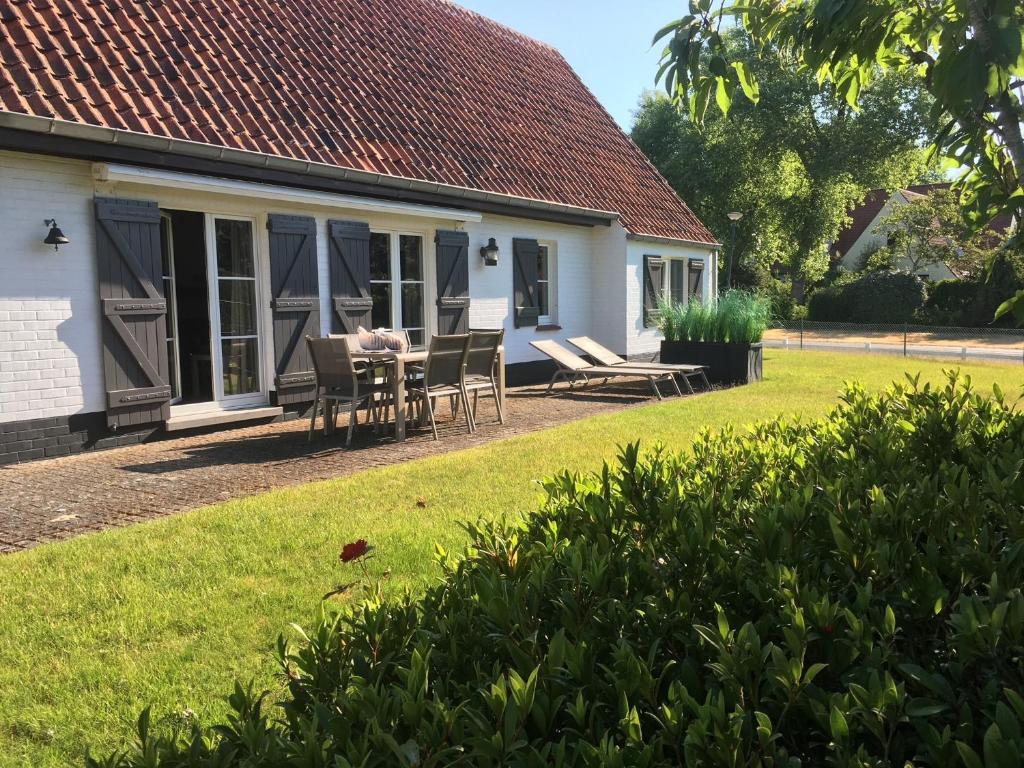 Villa 'T Zeehuysje — photo 1