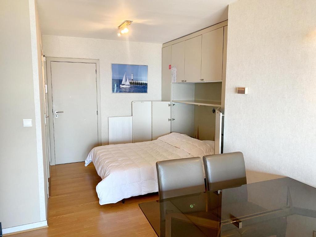 Apartment in Nieuwpoort near Sandy Beaches photo 2
