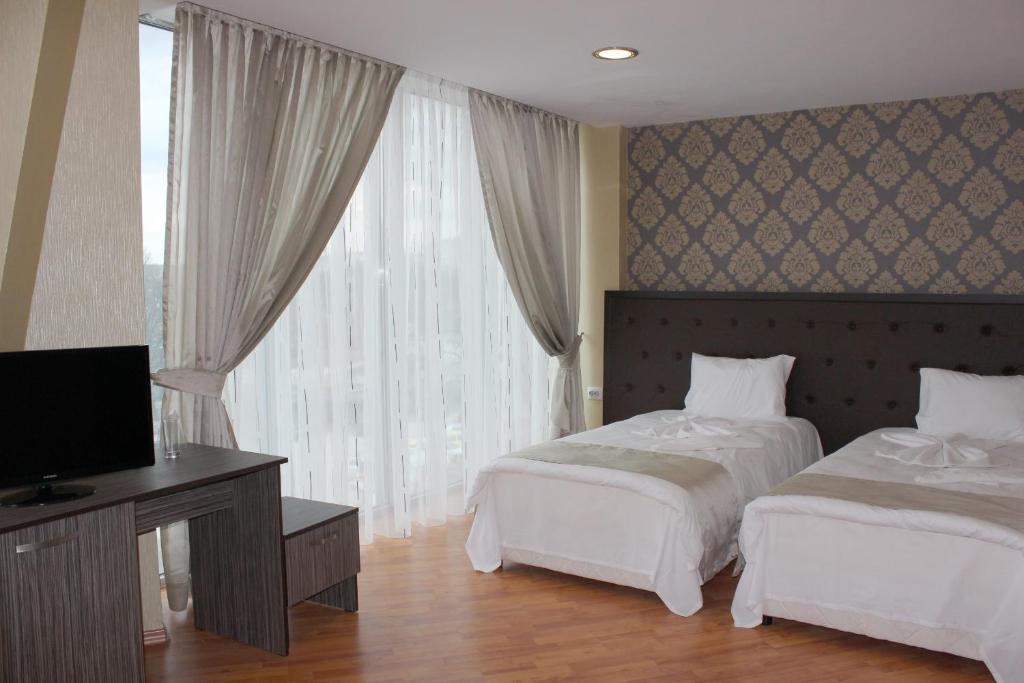 Family Hotel Silistra photo 2