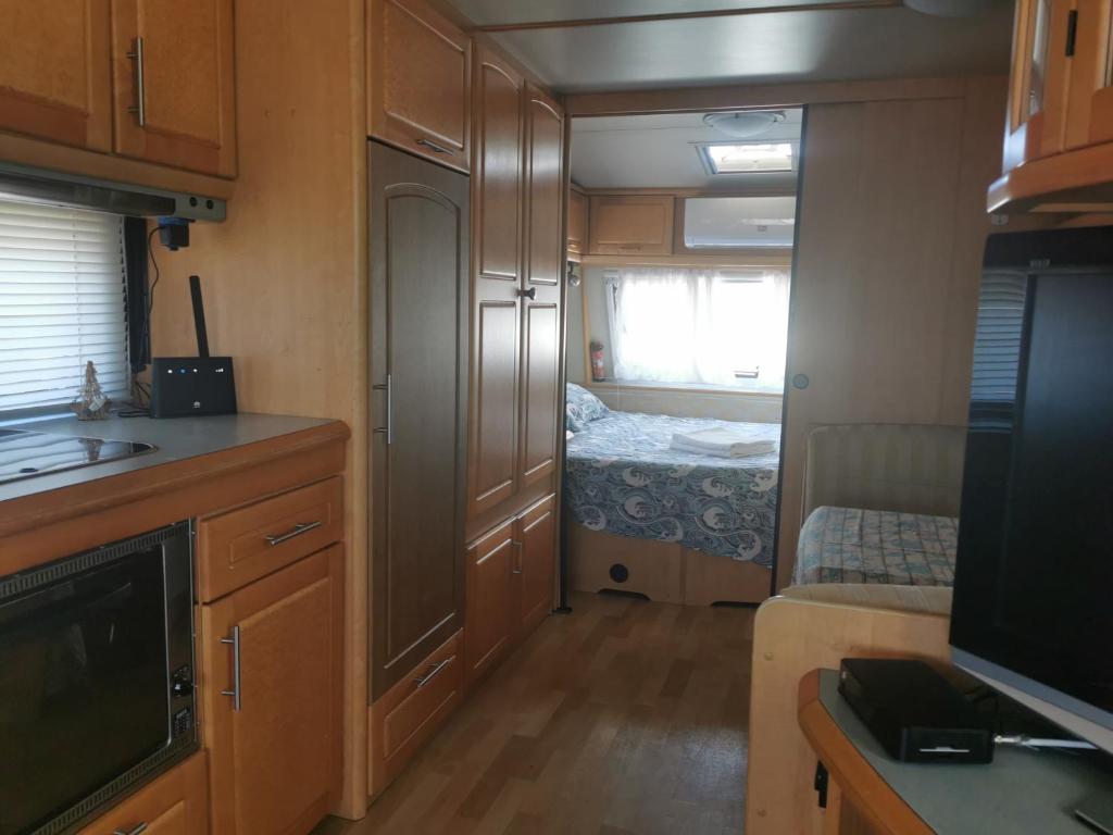 Sea Caravan/Camper on the Beach photo 3