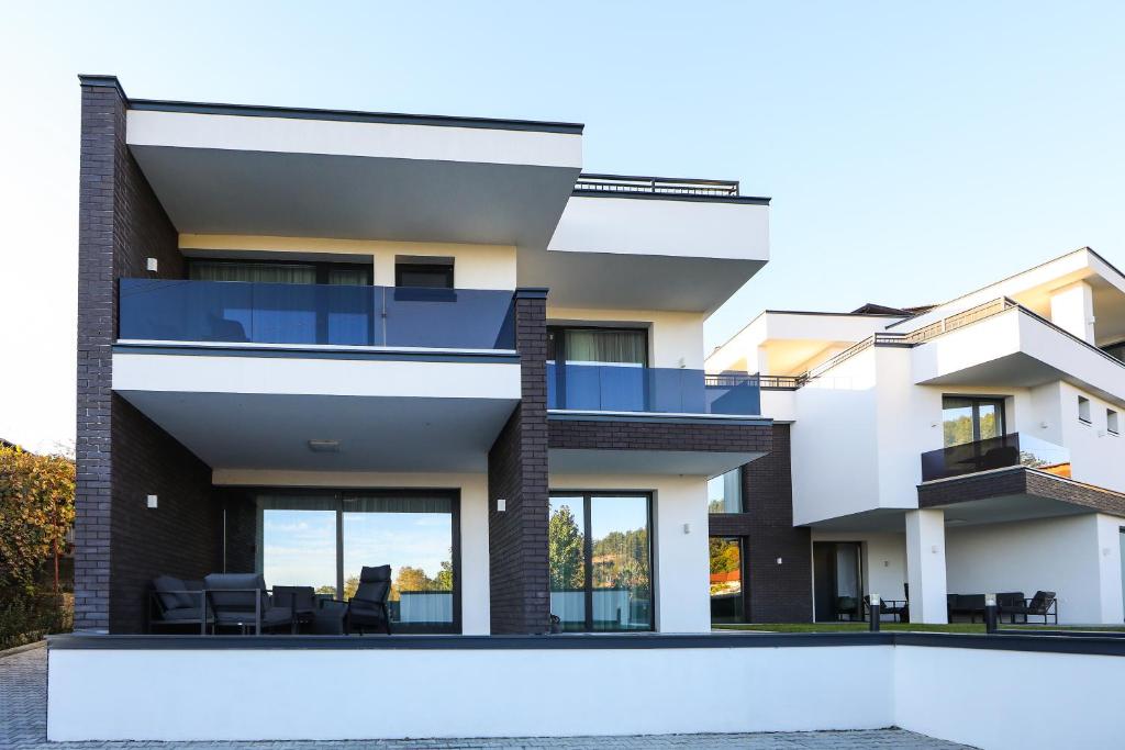 GRAFFIT Luxury houses — photo 1